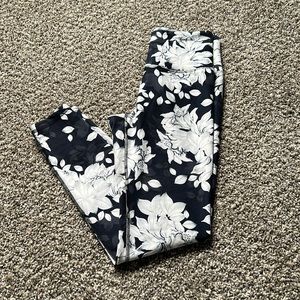 High Waisted Floral Leggings - Size Medium